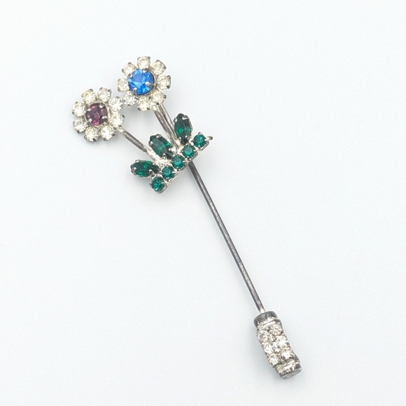 Jewelry - Vintage mid-century very sparkly rhinestone flower stick pin / hat pin/lapel pin
